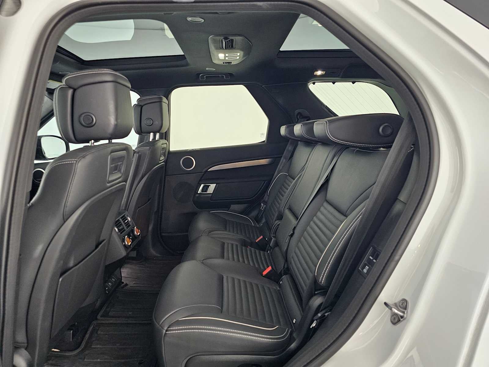 2023 Land Rover Discovery HSE R-Dynamic