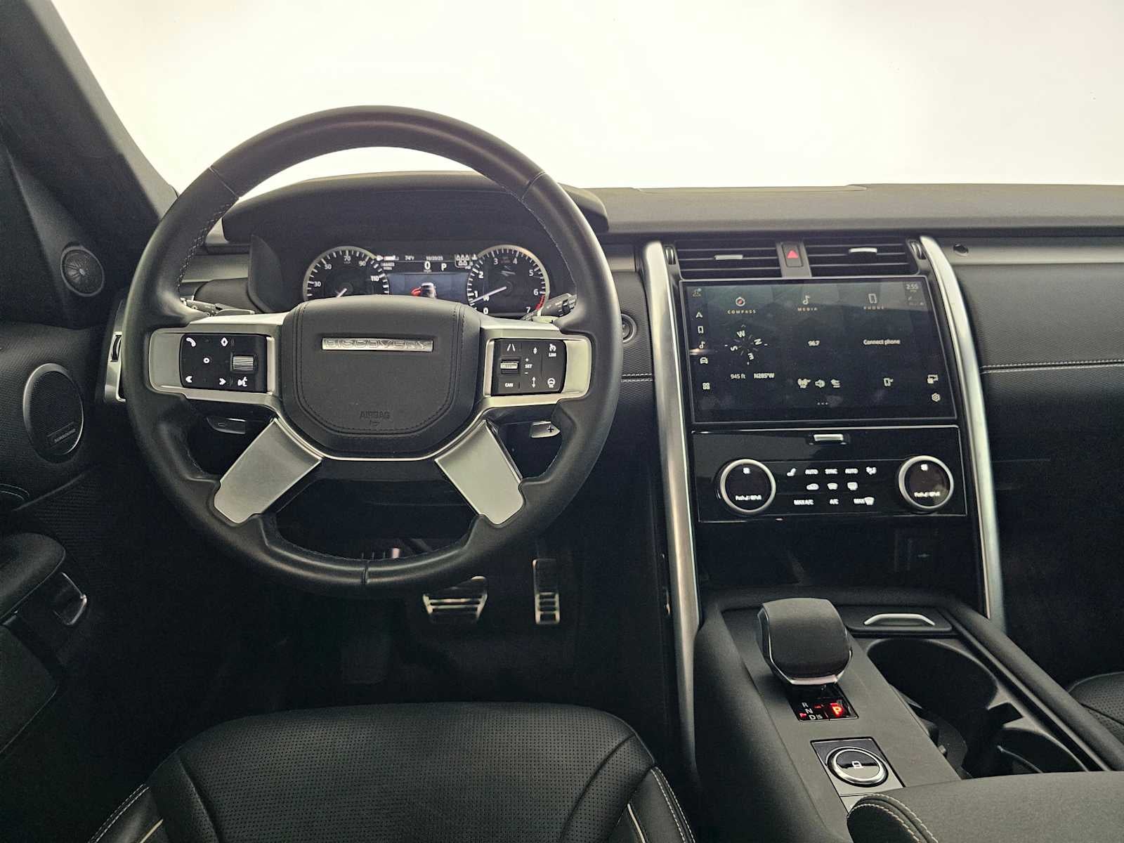 2023 Land Rover Discovery HSE R-Dynamic