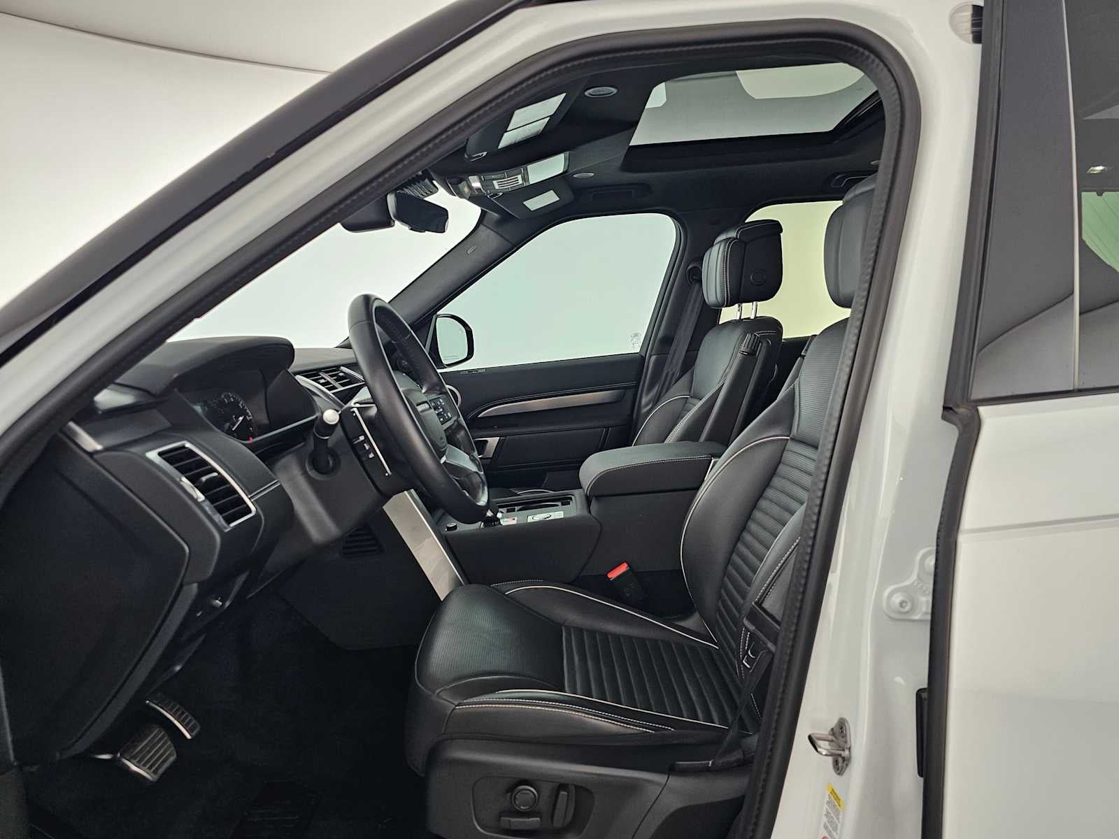 2023 Land Rover Discovery HSE R-Dynamic