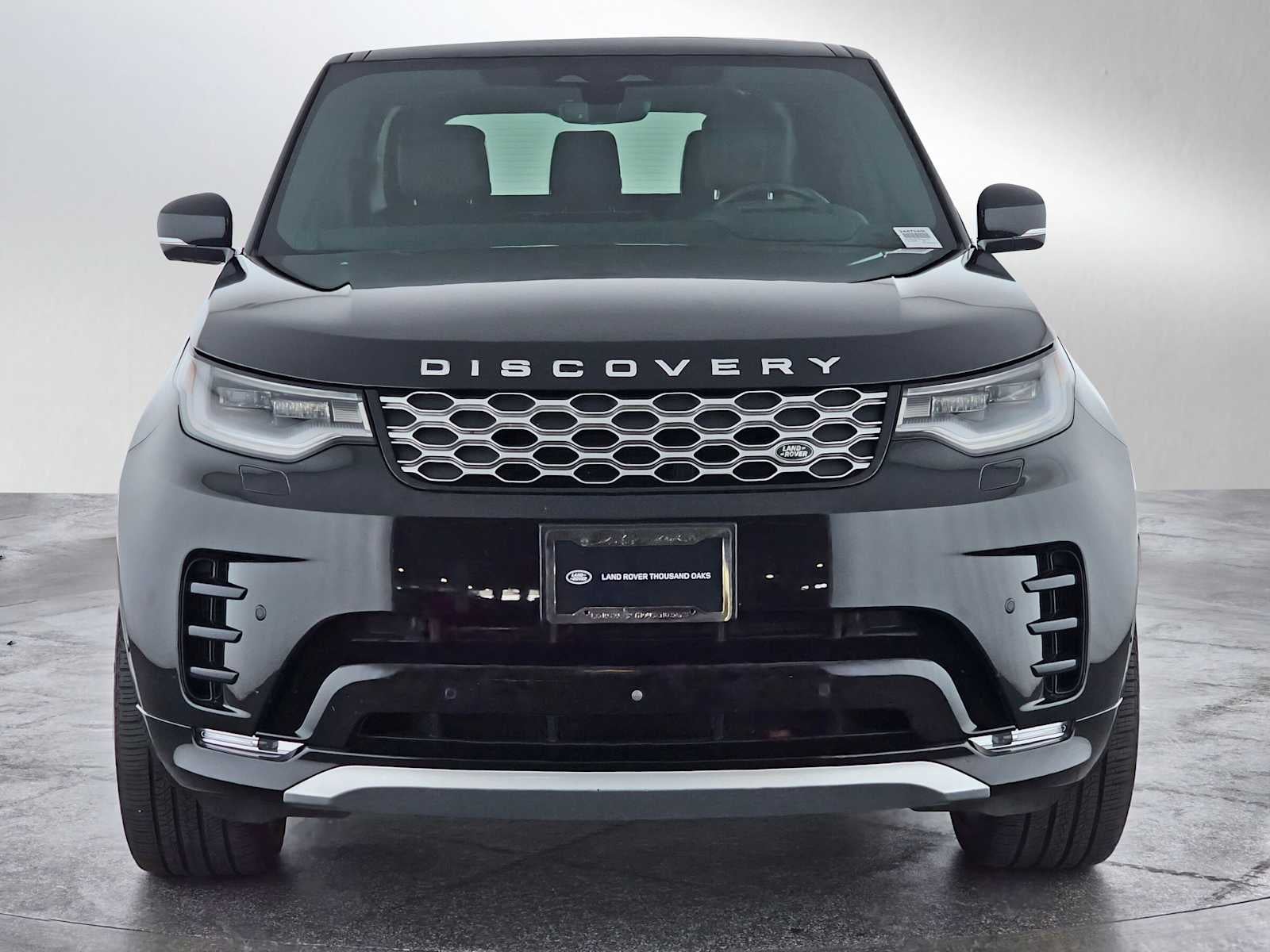 2024 Land Rover Discovery Metropolitan Edition