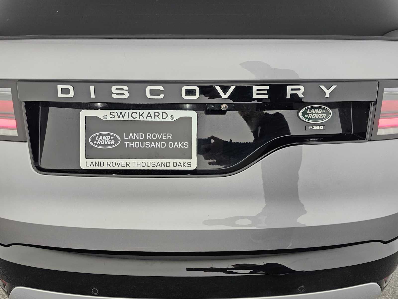 2023 Land Rover Discovery Metropolitan Edition