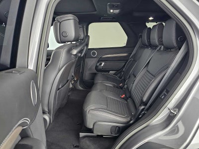 2023 Land Rover Discovery Metropolitan Edition