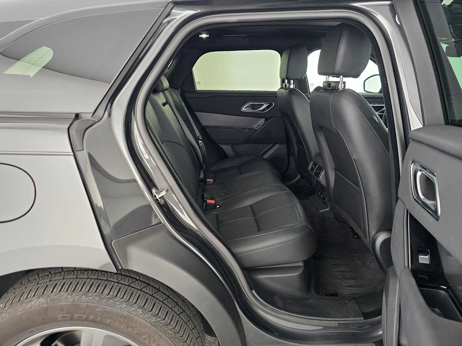 2025 Land Rover Range Rover Velar Dynamic SE