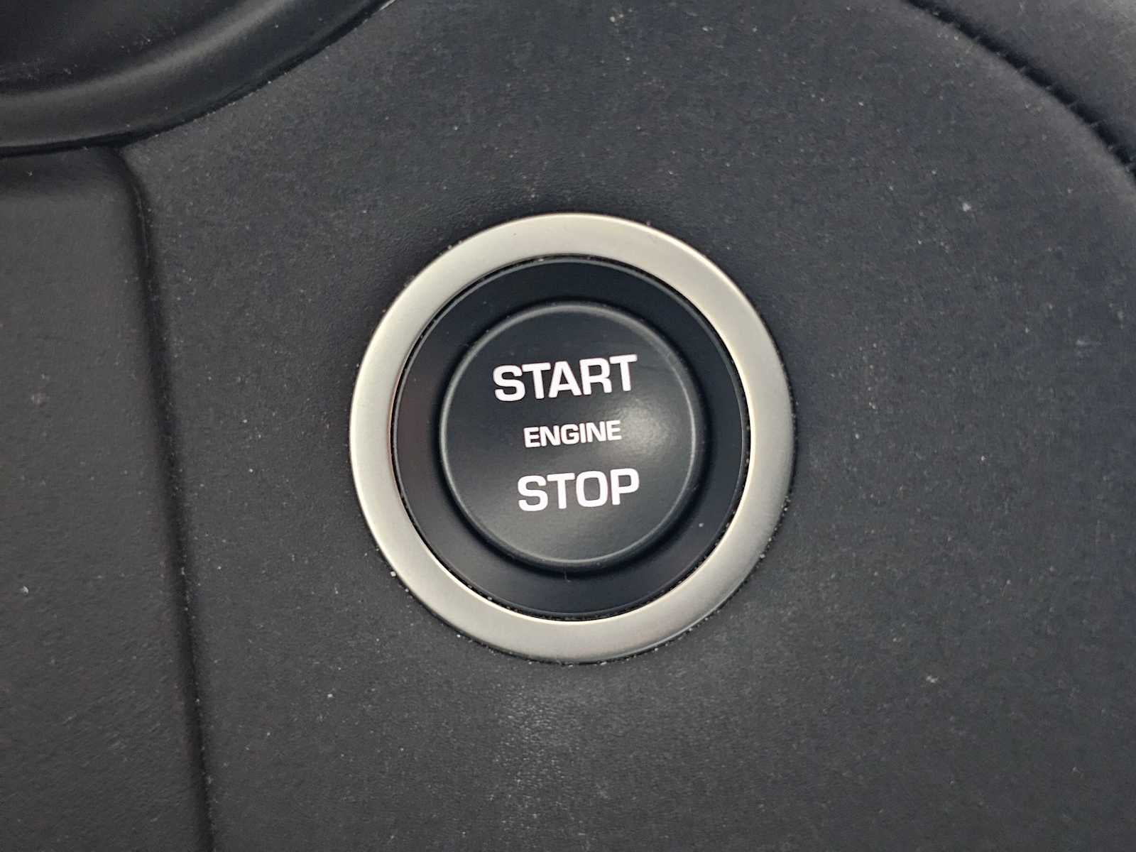 2025 Land Rover Range Rover Velar Dynamic SE