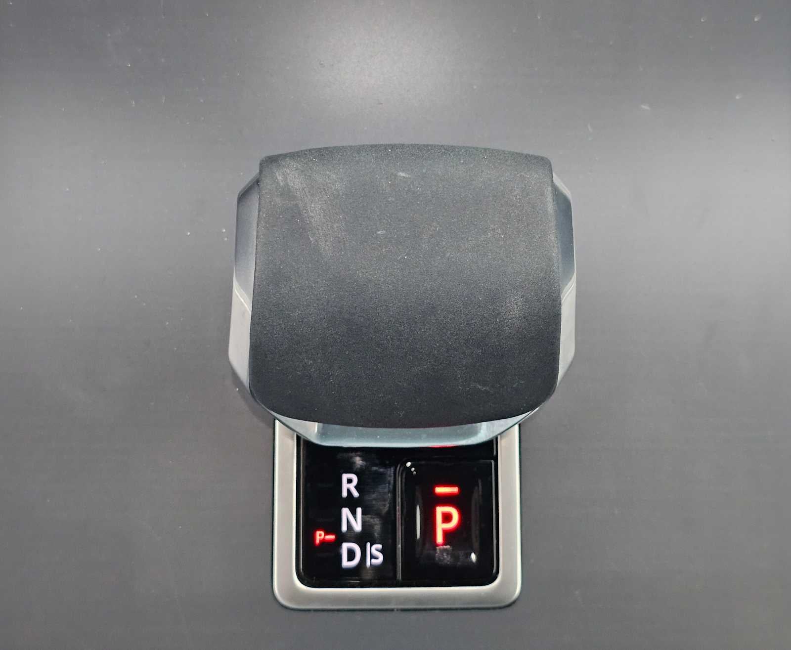 2025 Land Rover Range Rover Velar Dynamic SE