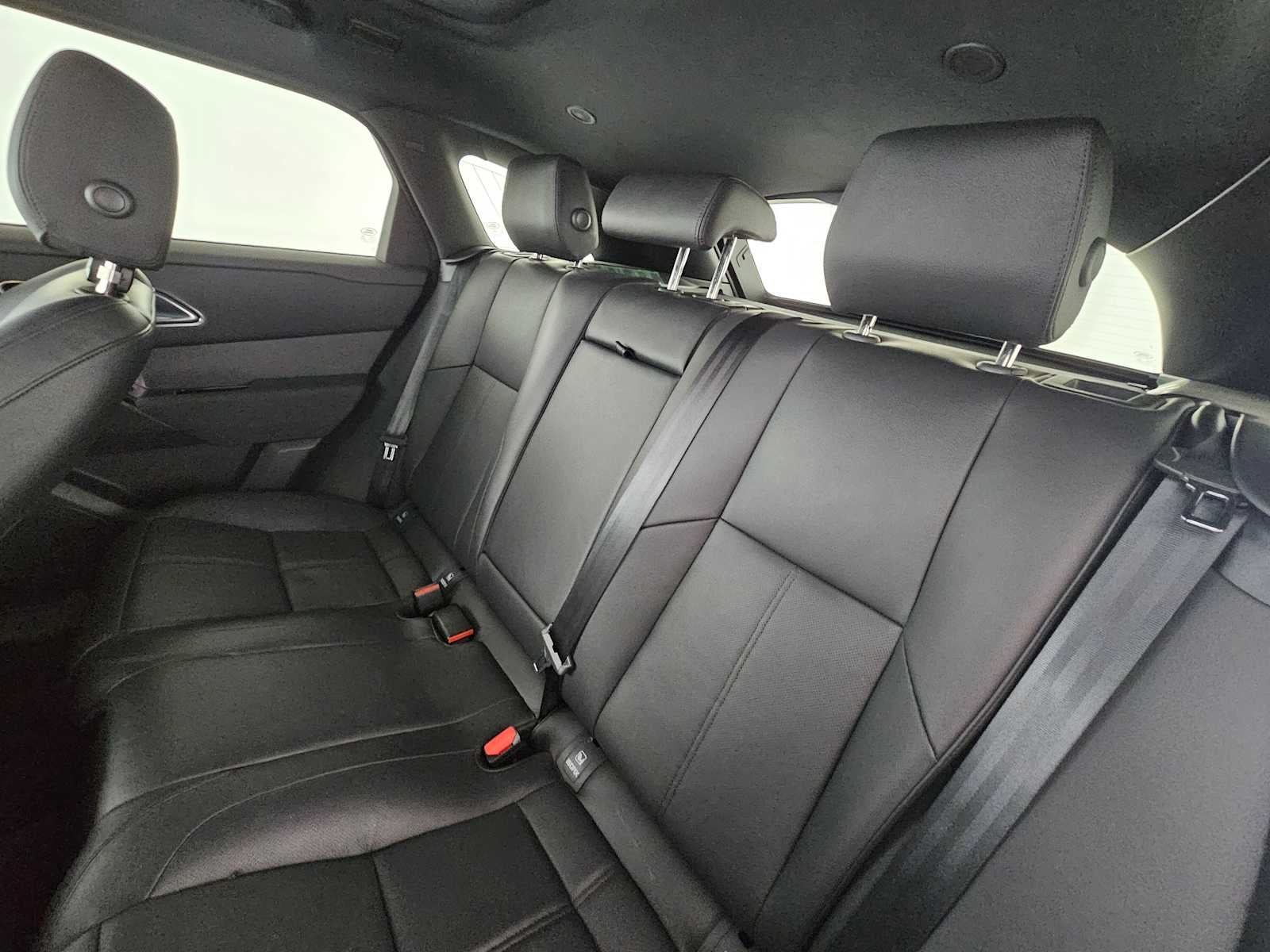 2025 Land Rover Range Rover Velar Dynamic SE