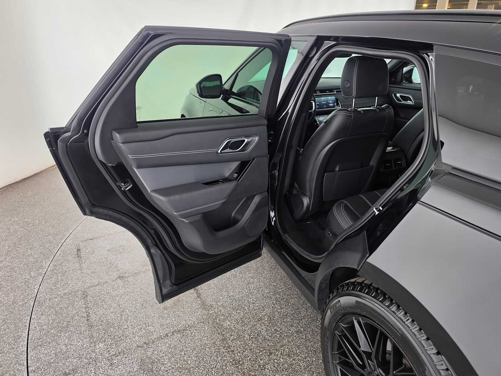 2023 Land Rover Range Rover Velar R-Dynamic S