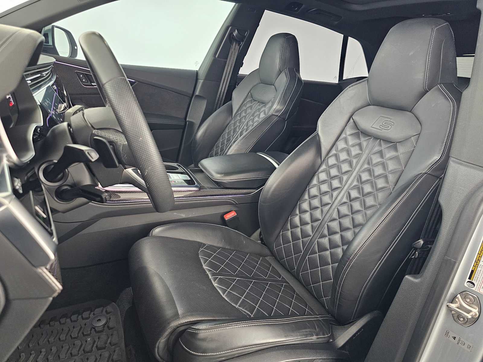 2023 Audi SQ8 Premium Plus