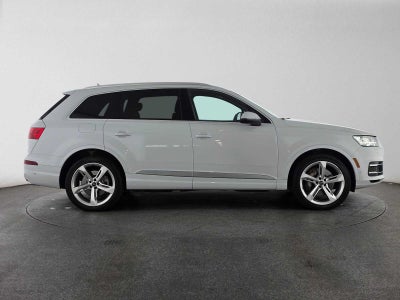 2019 Audi Q7 Prestige