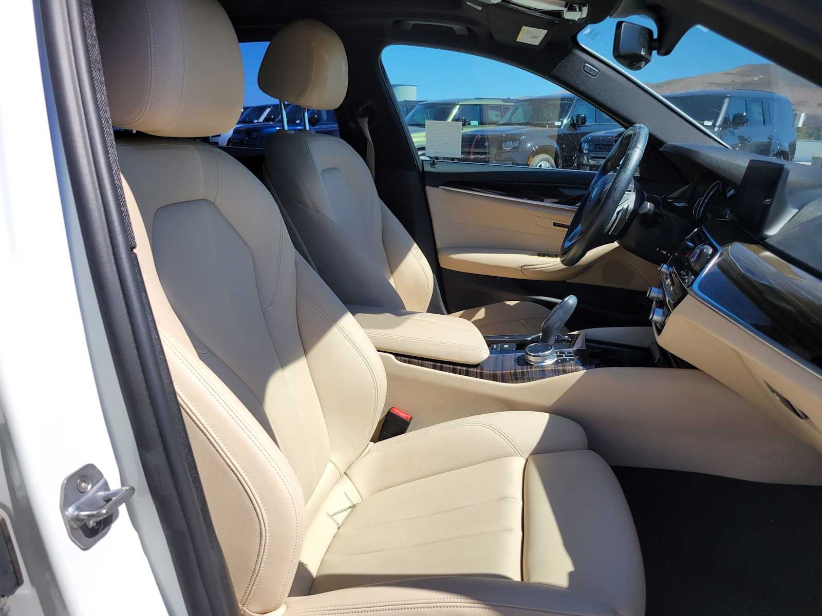 2018 BMW 530i 530i