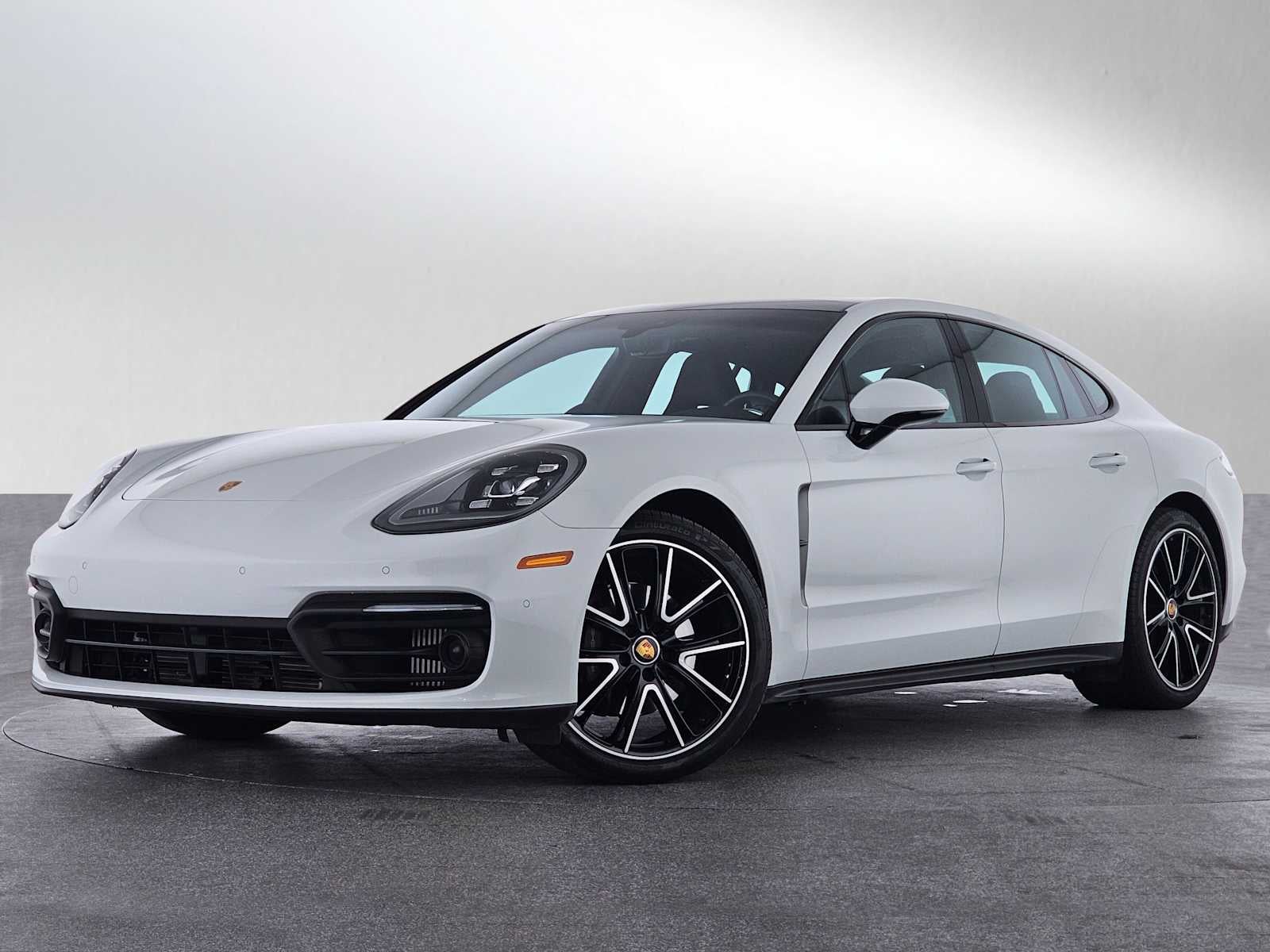 2023 Porsche Panamera Platinum Edition