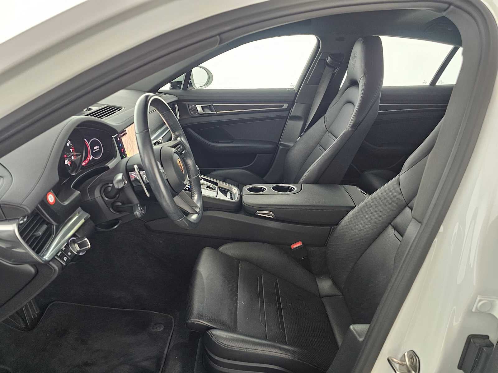 2023 Porsche Panamera Platinum Edition