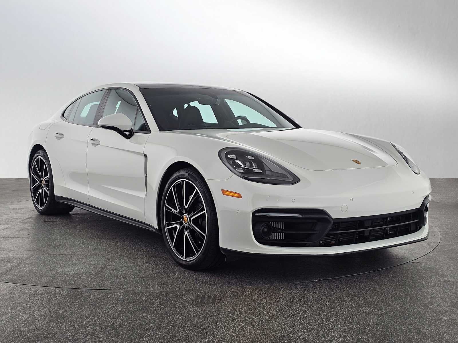 2023 Porsche Panamera Platinum Edition