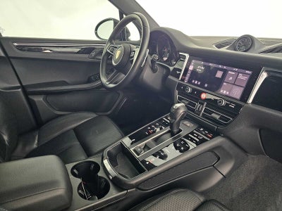 2023 Porsche Macan AWD