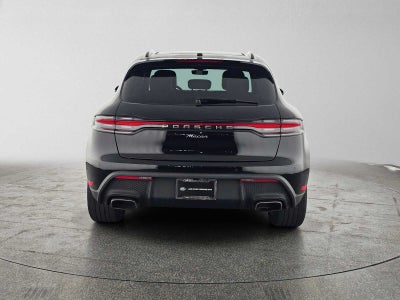 2023 Porsche Macan AWD