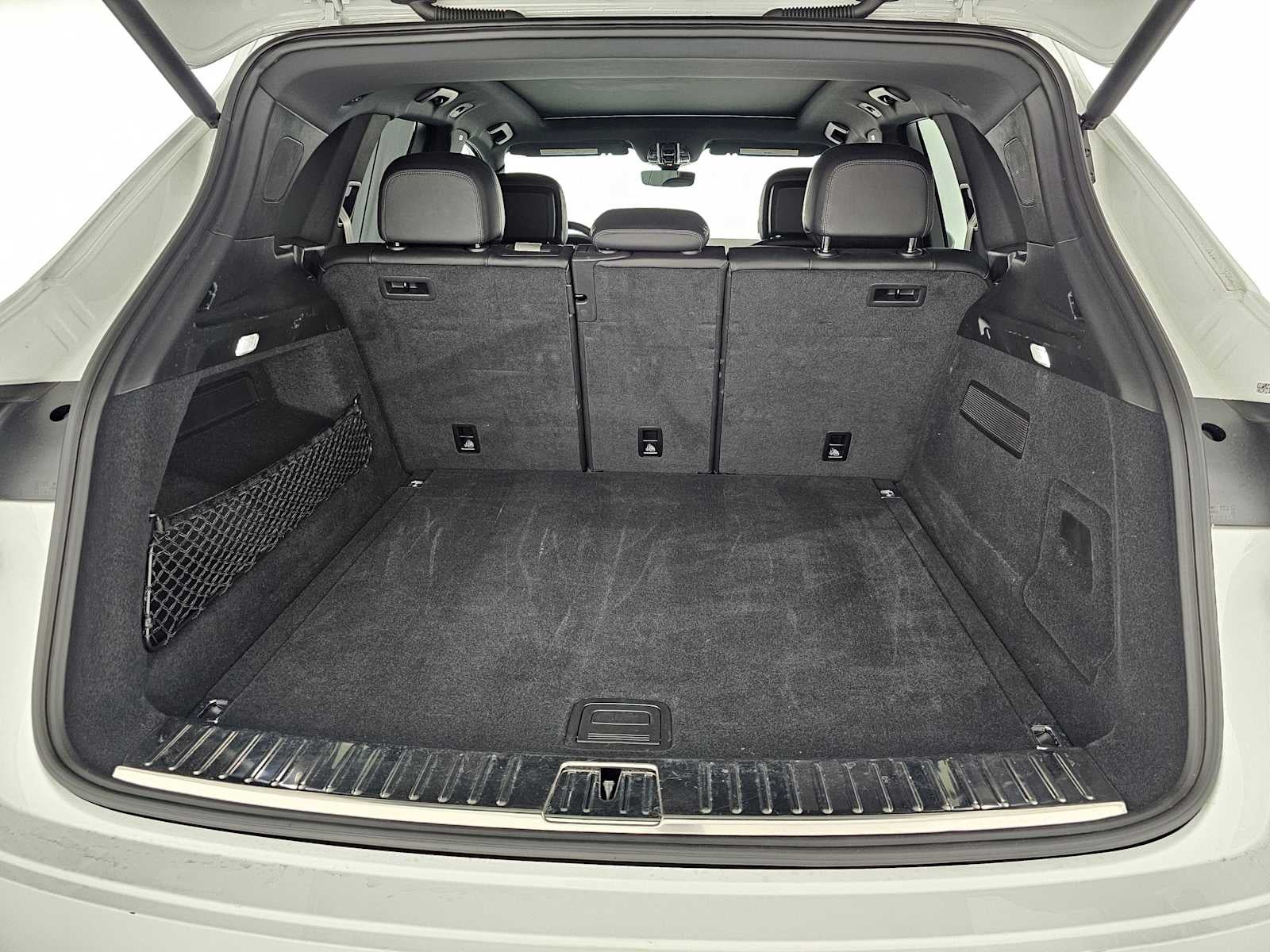 2022 Porsche Cayenne Platinum Edition