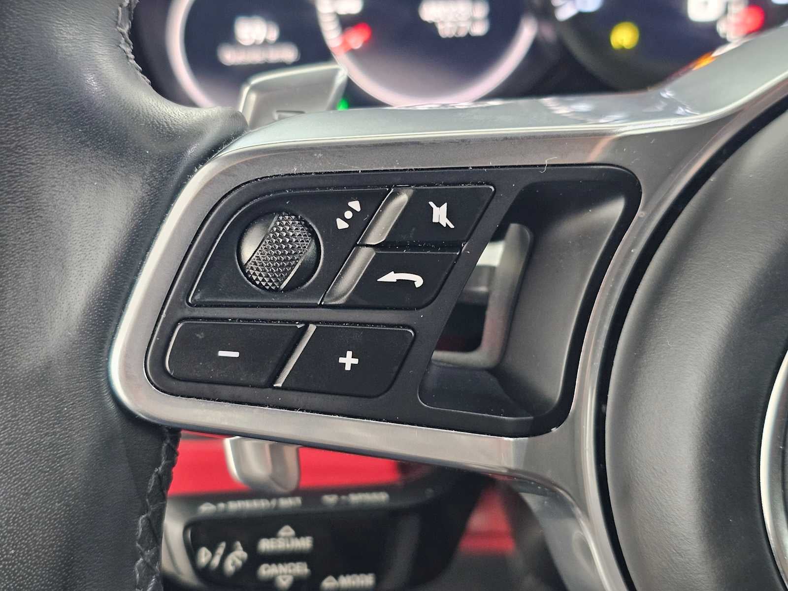 2022 Porsche Cayenne Platinum Edition