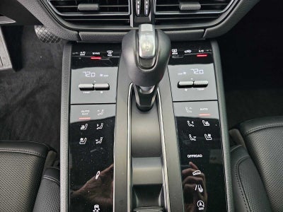 2024 Porsche Macan S