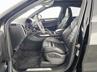 2022 Porsche Cayenne Turbo