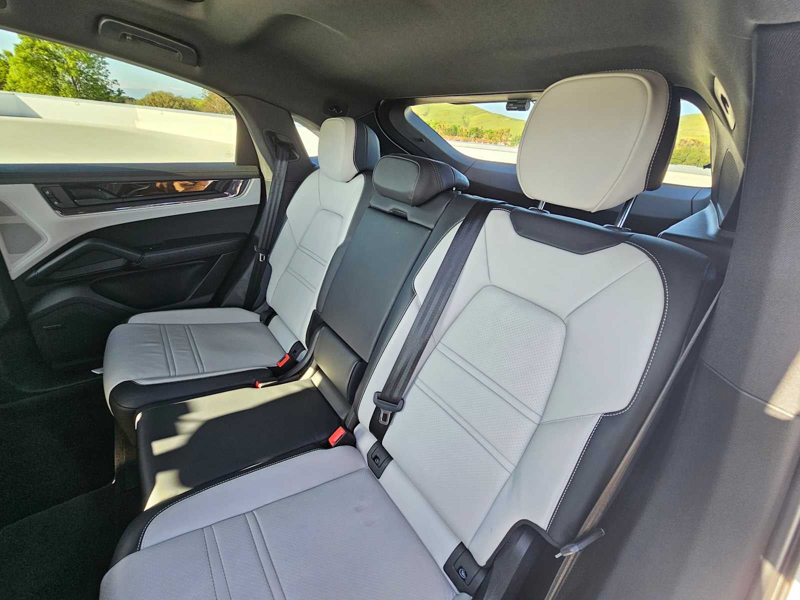 2025 Porsche Cayenne S