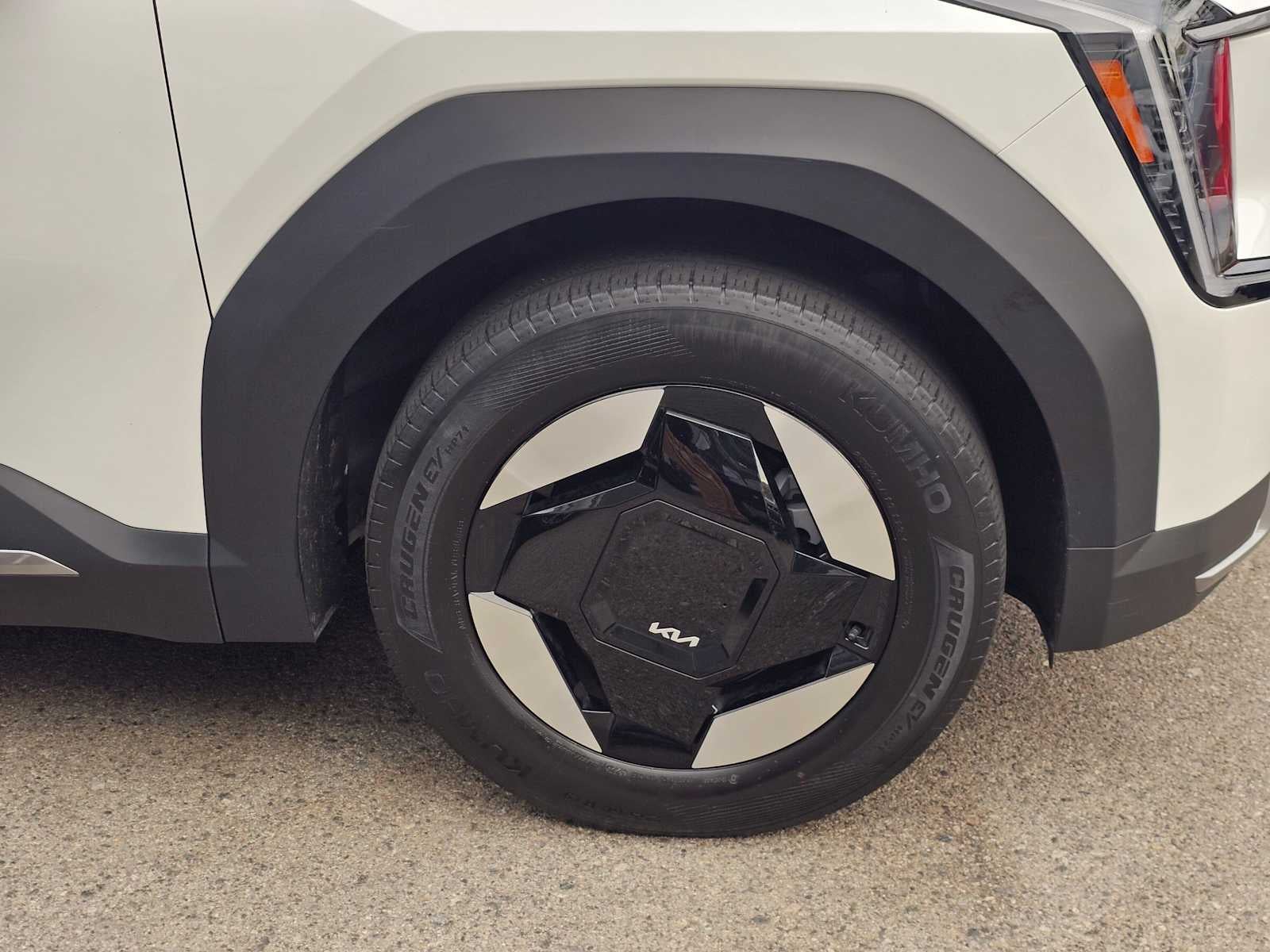 2024 Kia EV9 Light Long Range