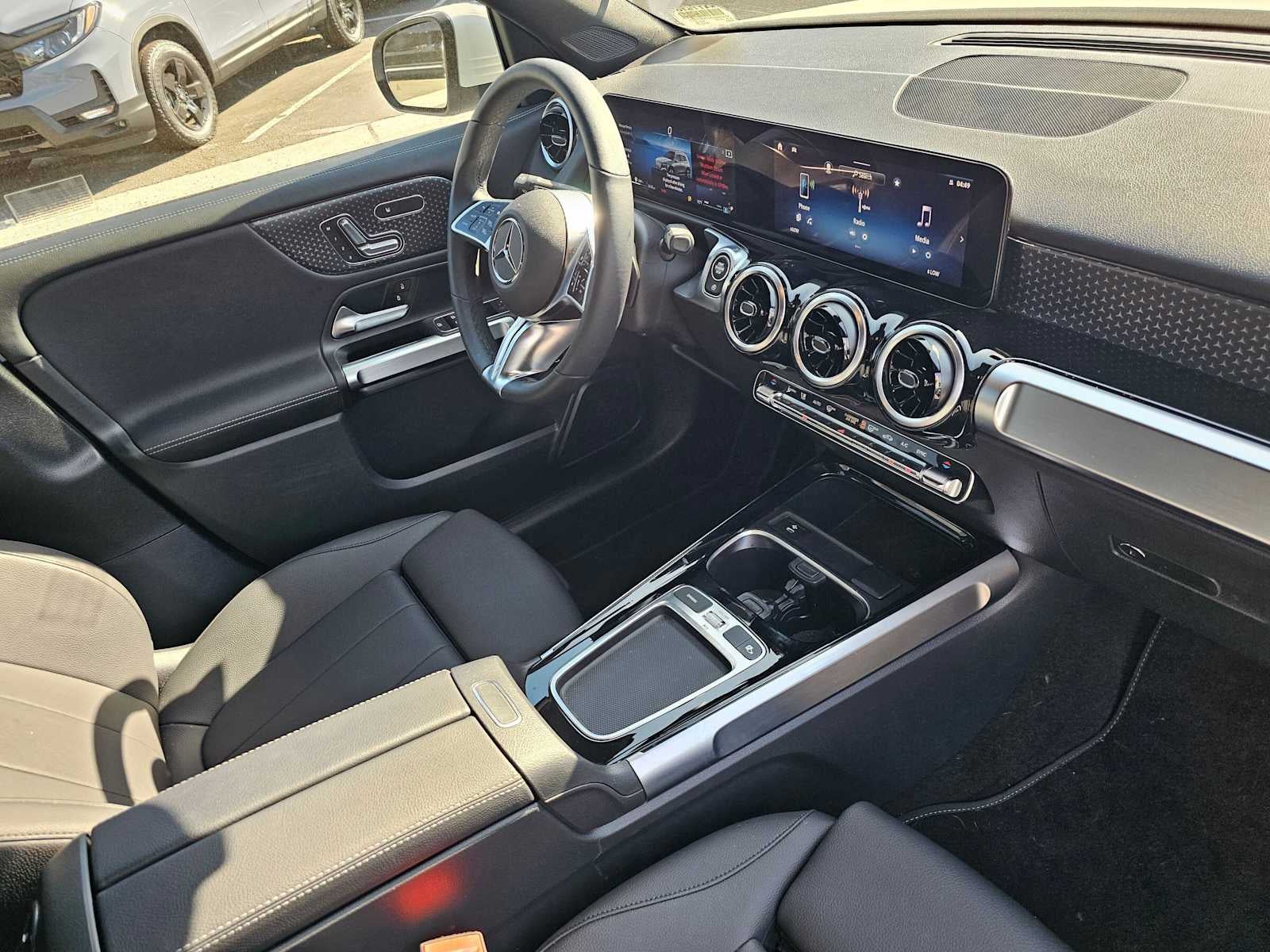2026 Mercedes-Benz GLB 250 SUV
