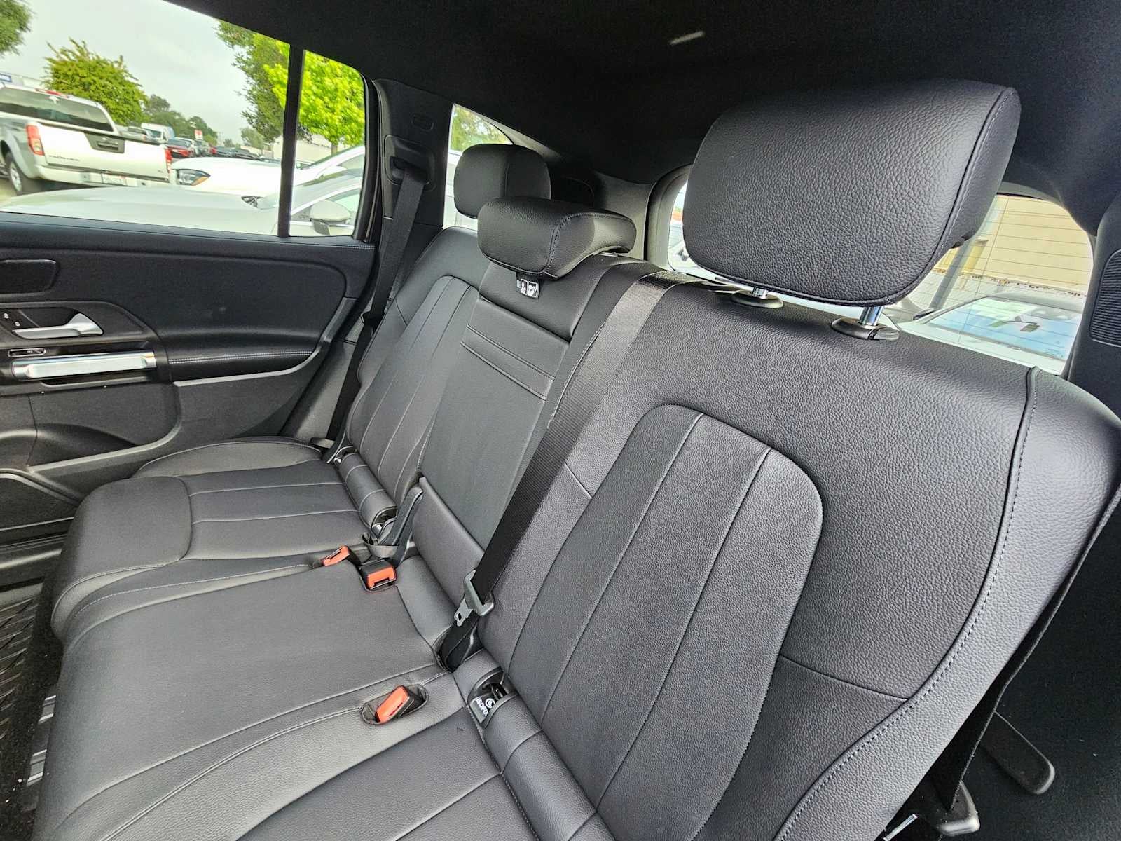 2026 Mercedes-Benz GLB 250 SUV