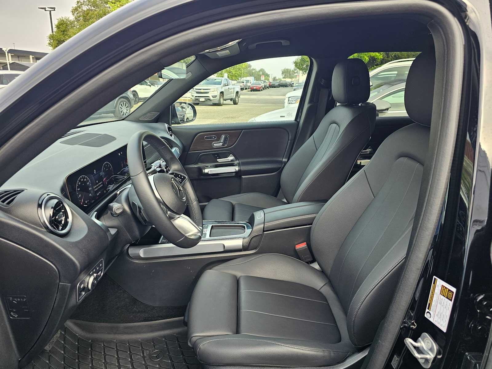 2026 Mercedes-Benz GLB 250 SUV