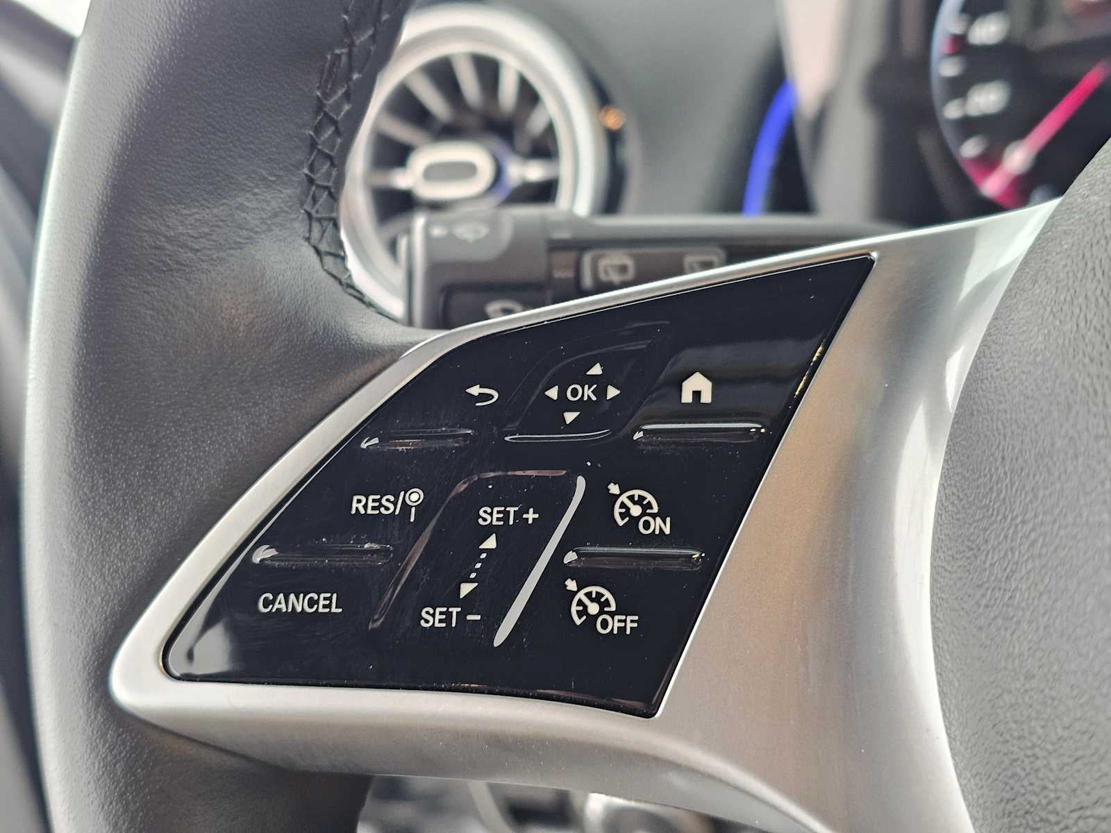 2025 Mercedes-Benz GLB GLB 250