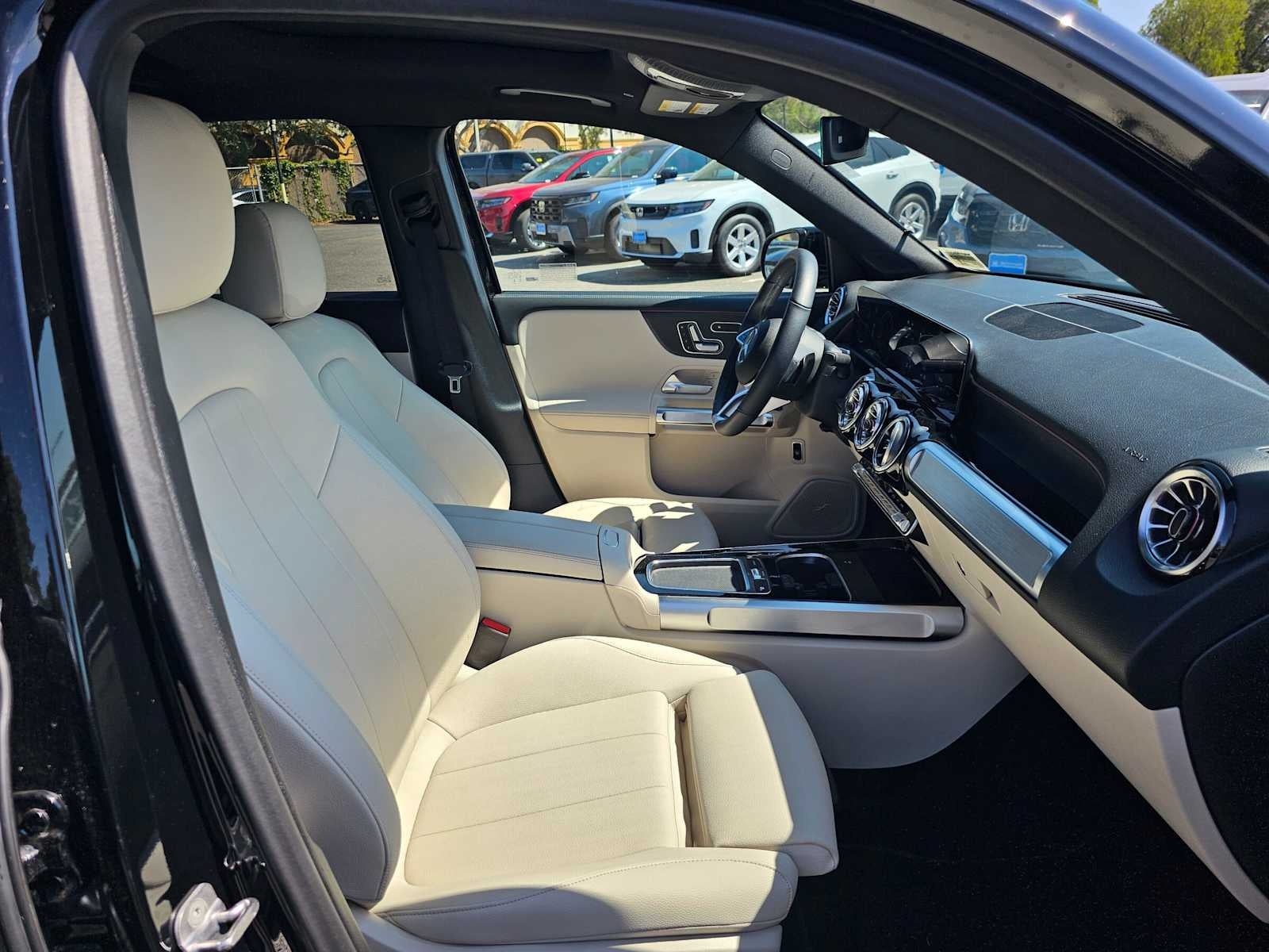 2026 Mercedes-Benz GLB 250 SUV