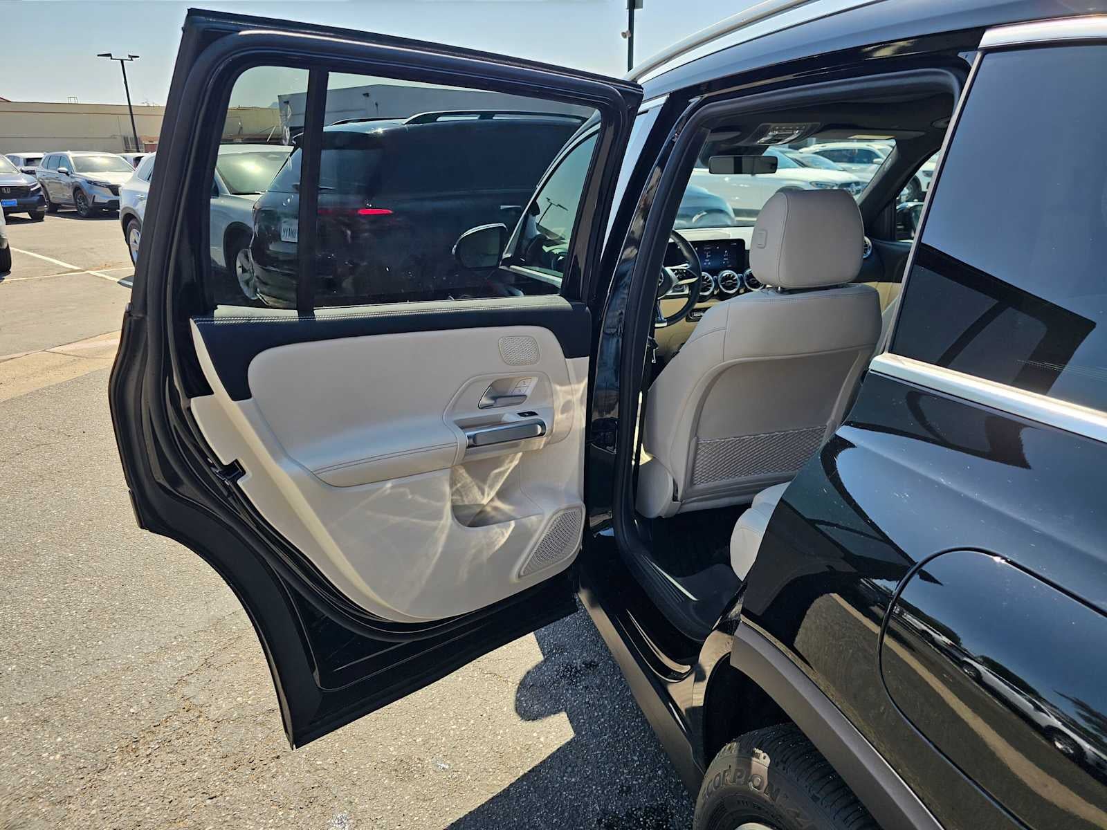 2026 Mercedes-Benz GLB 250 SUV