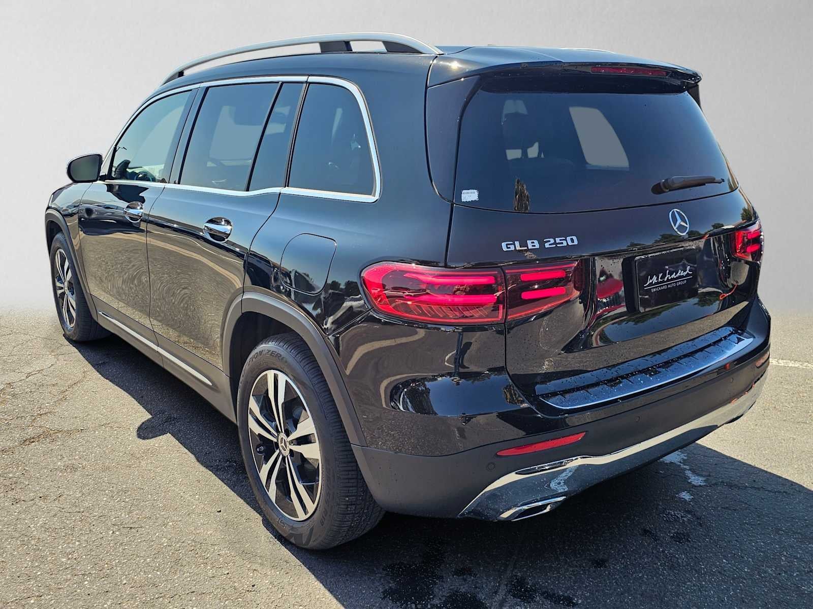 2026 Mercedes-Benz GLB 250 SUV