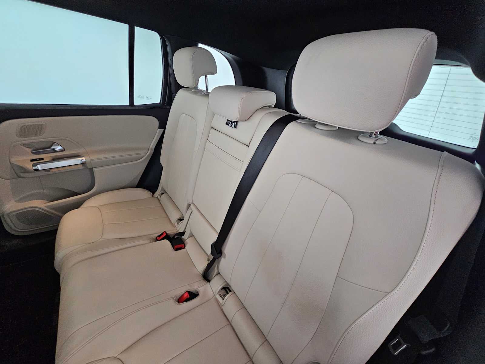 2026 Mercedes-Benz GLB 250 SUV