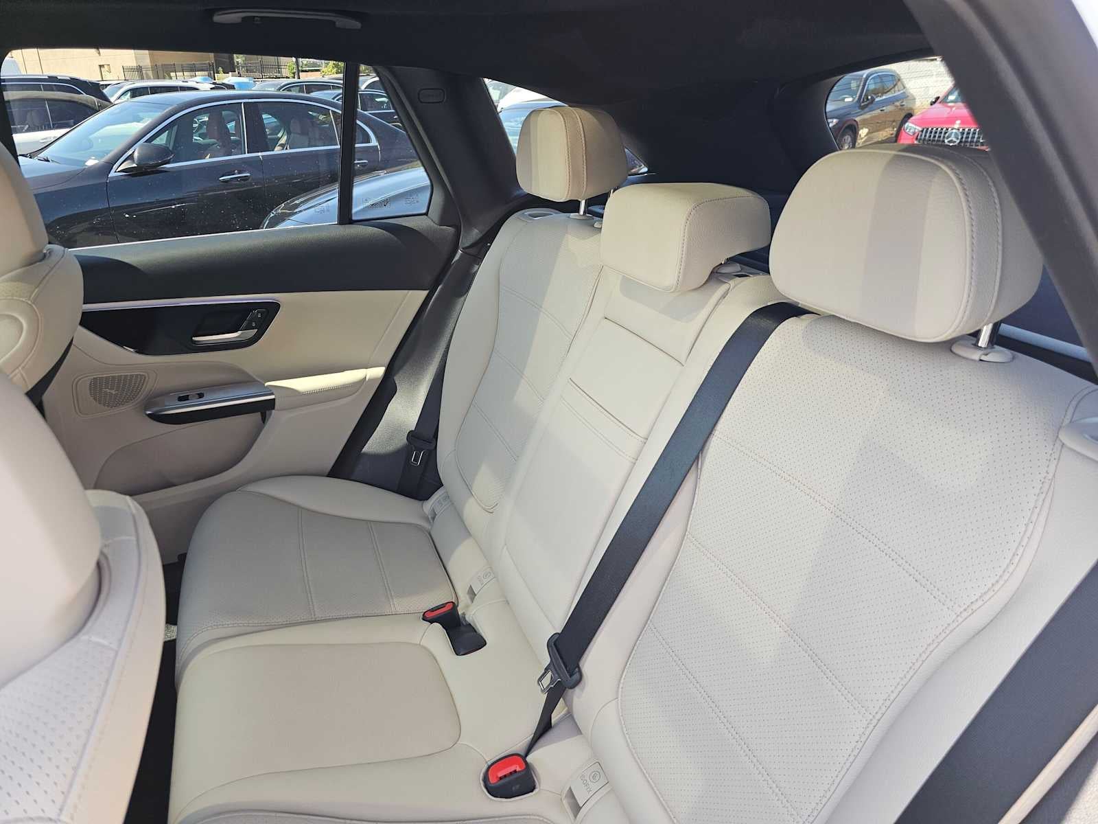 2026 Mercedes-Benz GLC 300 SUV