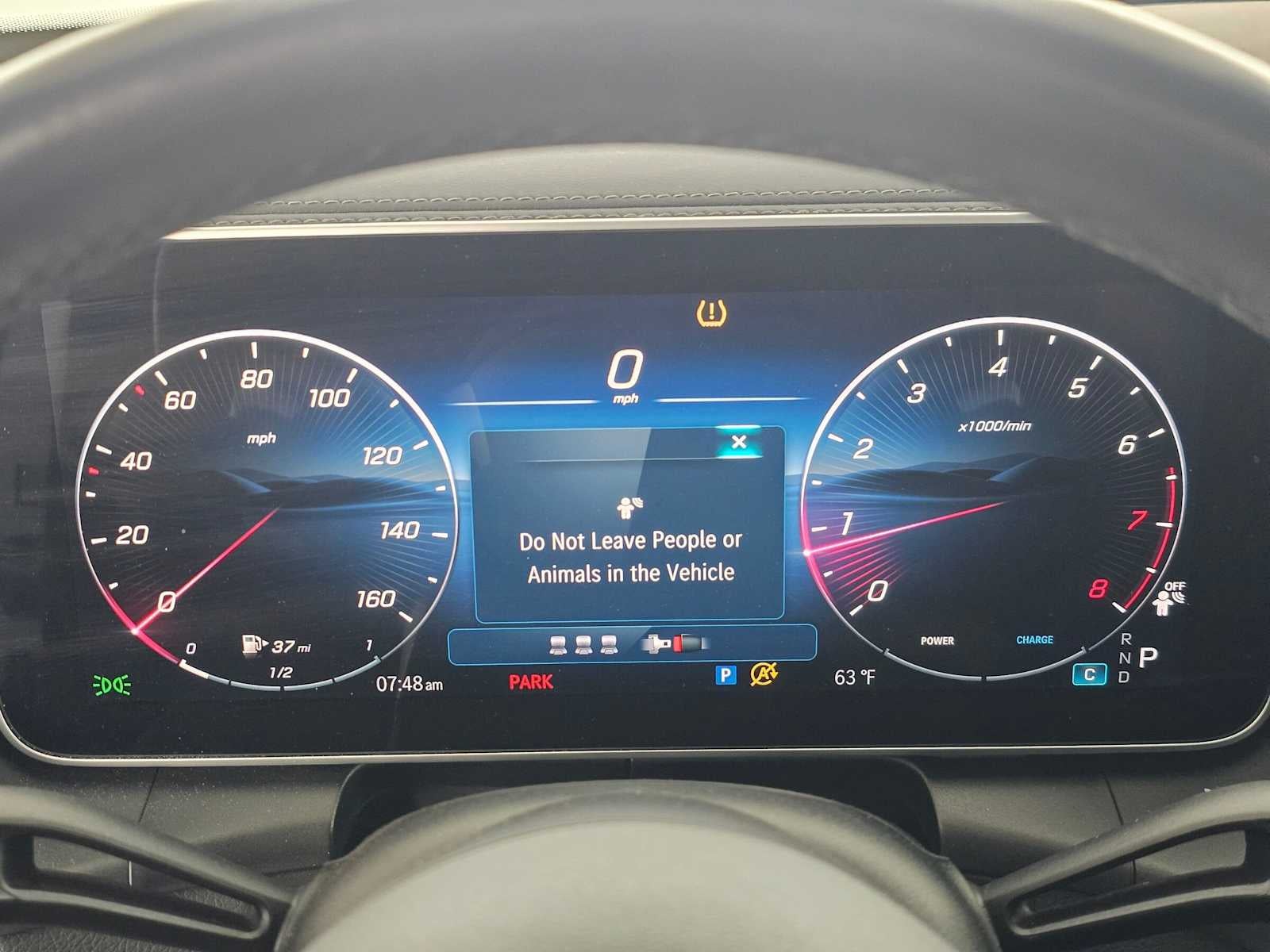 2025 Mercedes-Benz GLC 300 SUV