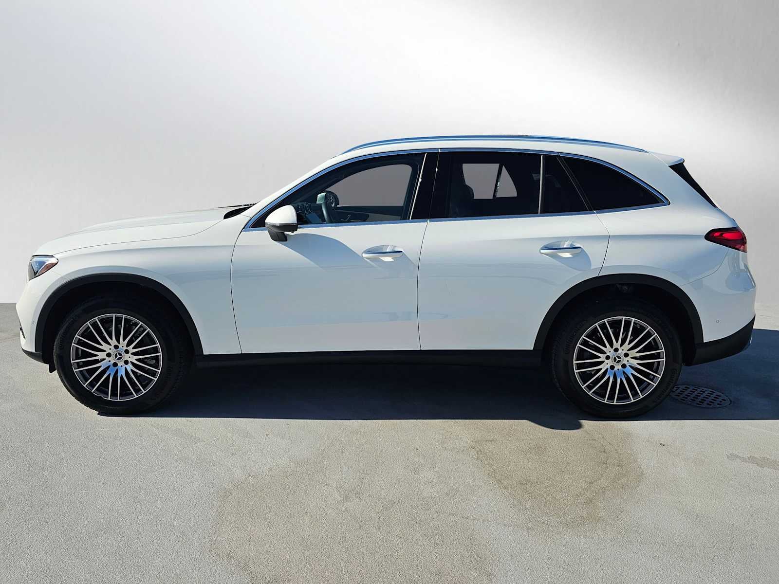 2025 Mercedes-Benz GLC 300 SUV