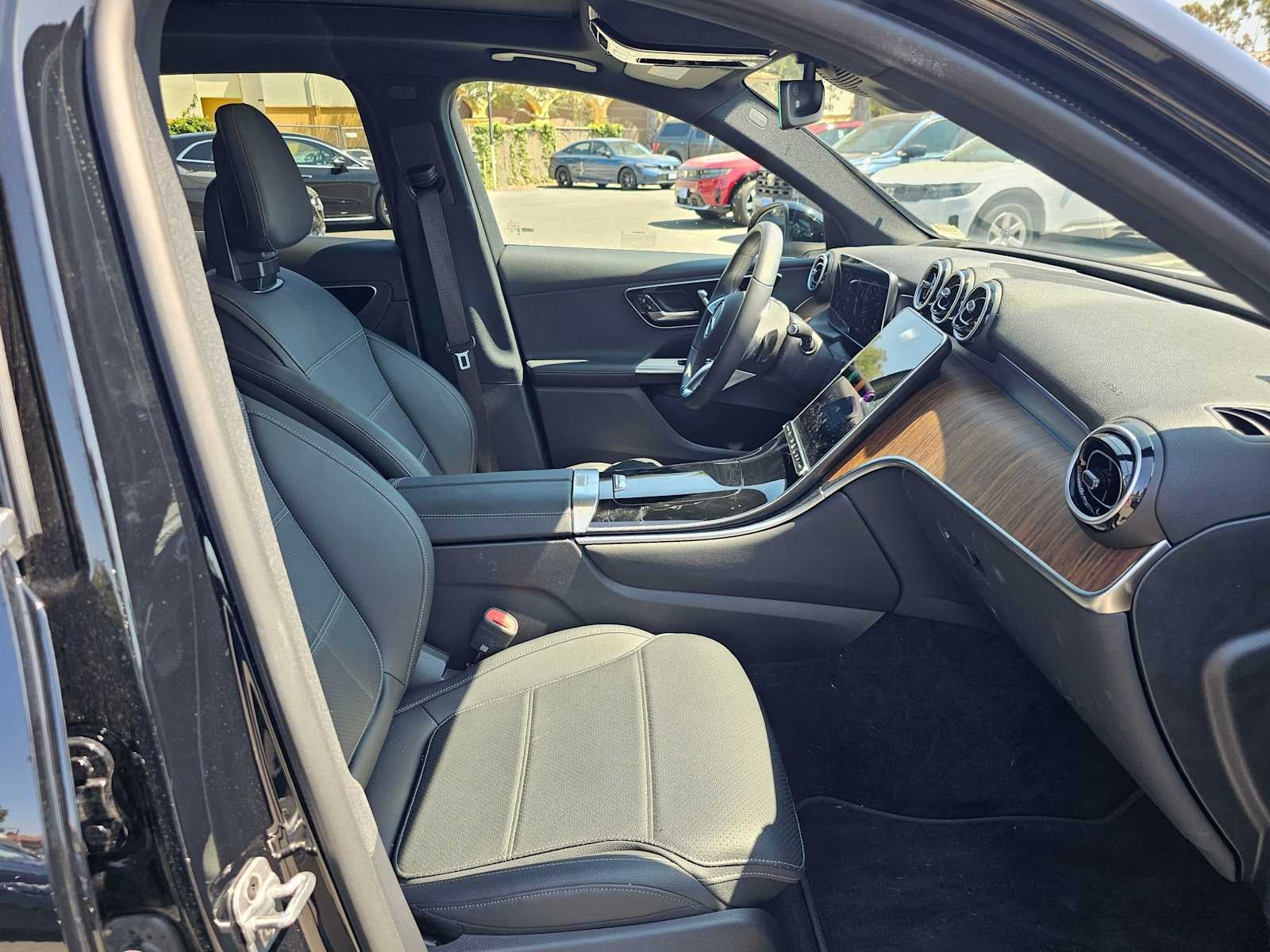 2026 Mercedes-Benz GLC 300 SUV