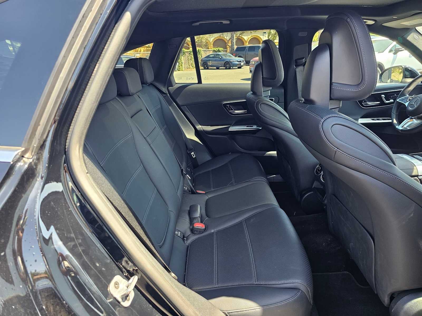 2026 Mercedes-Benz GLC 300 SUV