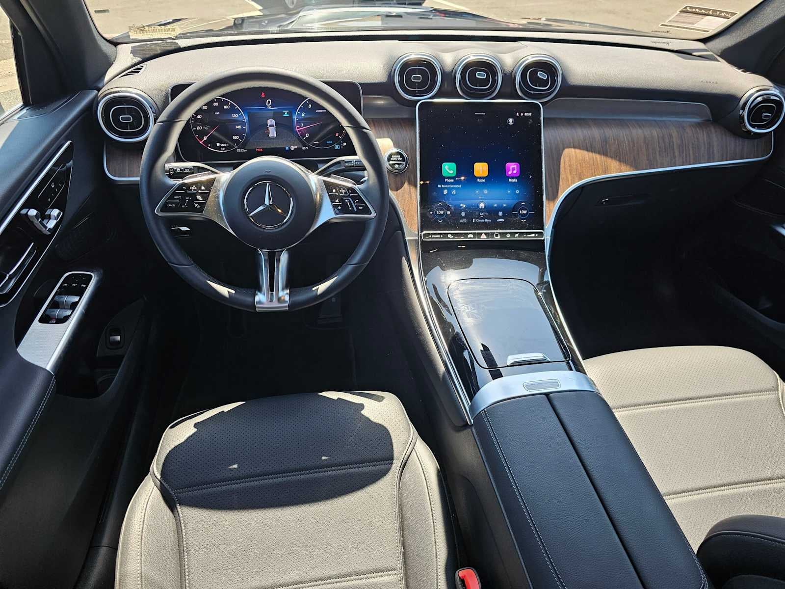 2026 Mercedes-Benz GLC 300 SUV
