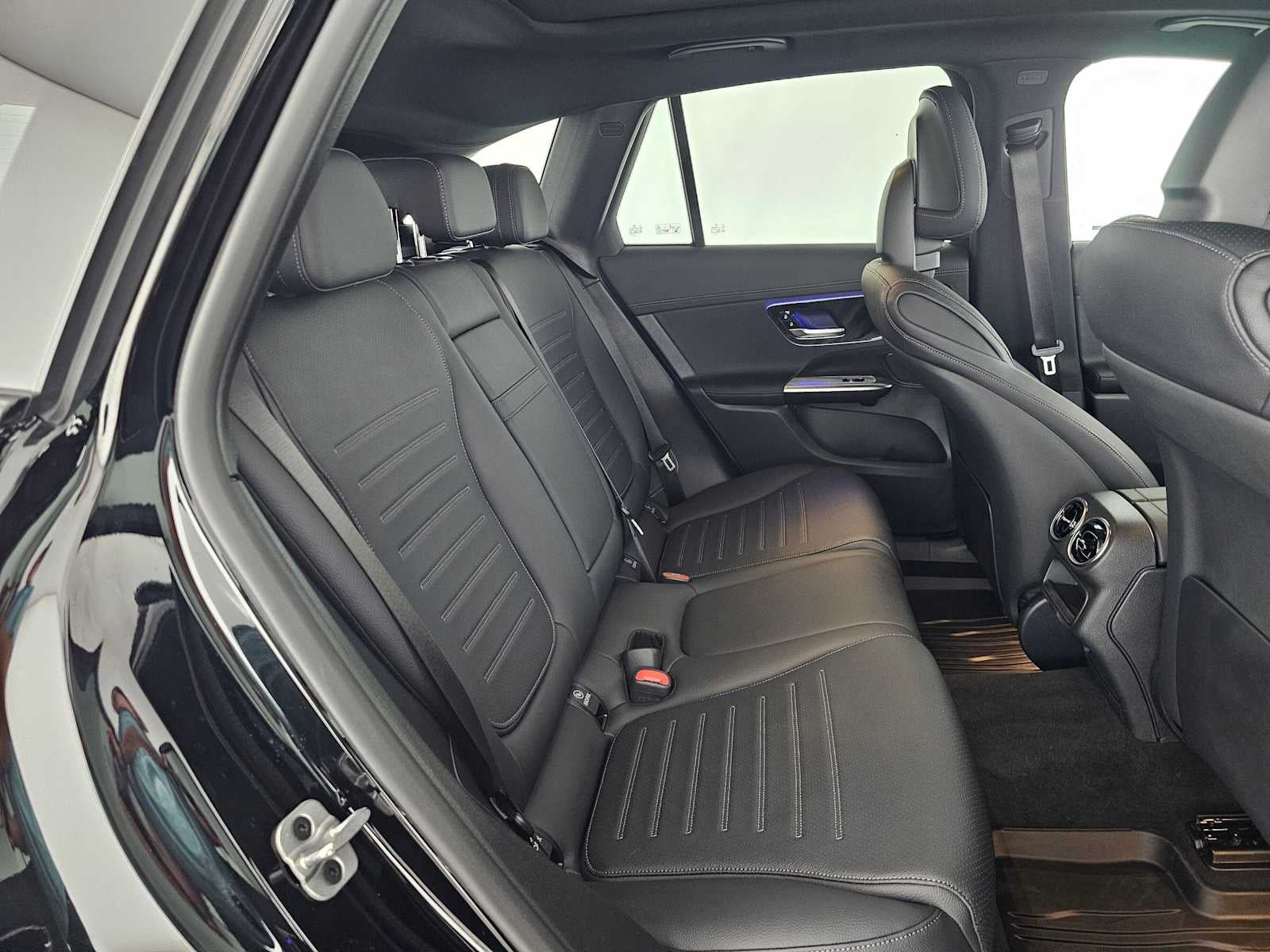 2026 Mercedes-Benz GLC 300 SUV