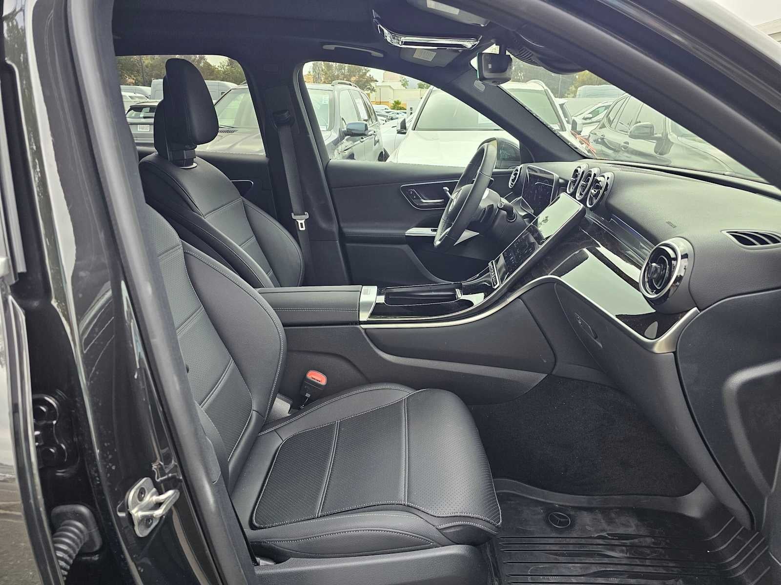 2026 Mercedes-Benz GLC 300 4MATIC® SUV