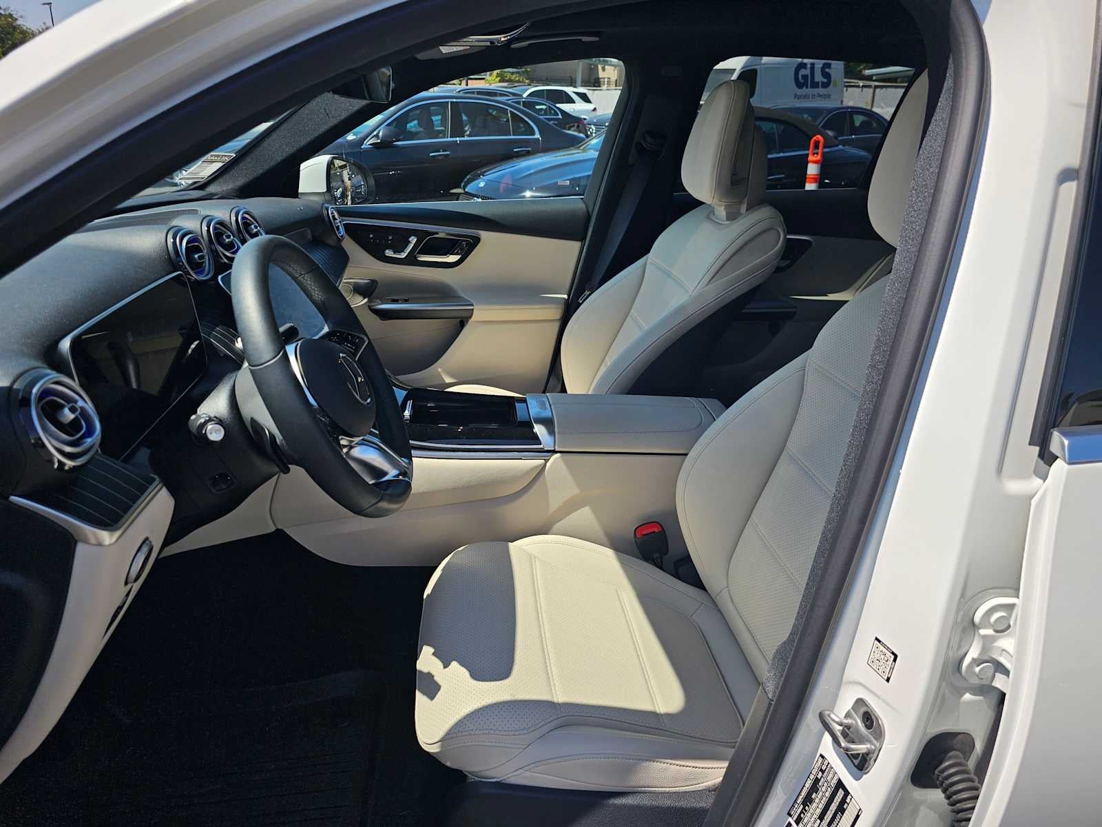 2026 Mercedes-Benz GLC 300 4MATIC® SUV