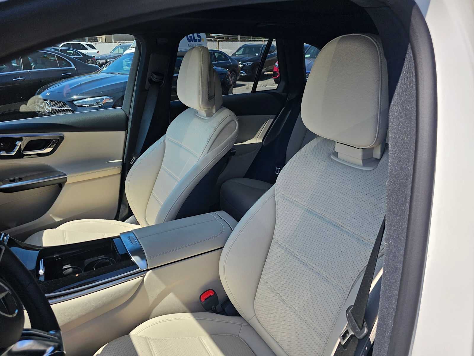 2026 Mercedes-Benz GLC 300 4MATIC® SUV