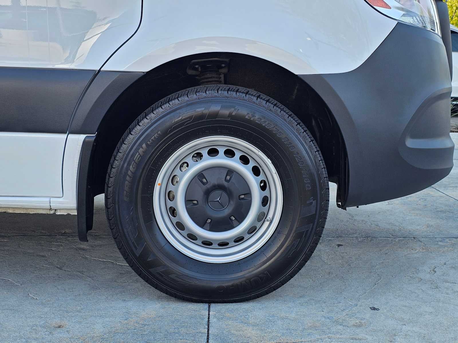 2025 Mercedes-Benz Sprinter 2500 Standard Roof I4 Diesel 144" RWD