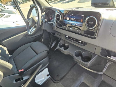 2025 Mercedes-Benz Sprinter 2500 Standard Roof I4 Diesel HO 144" RWD