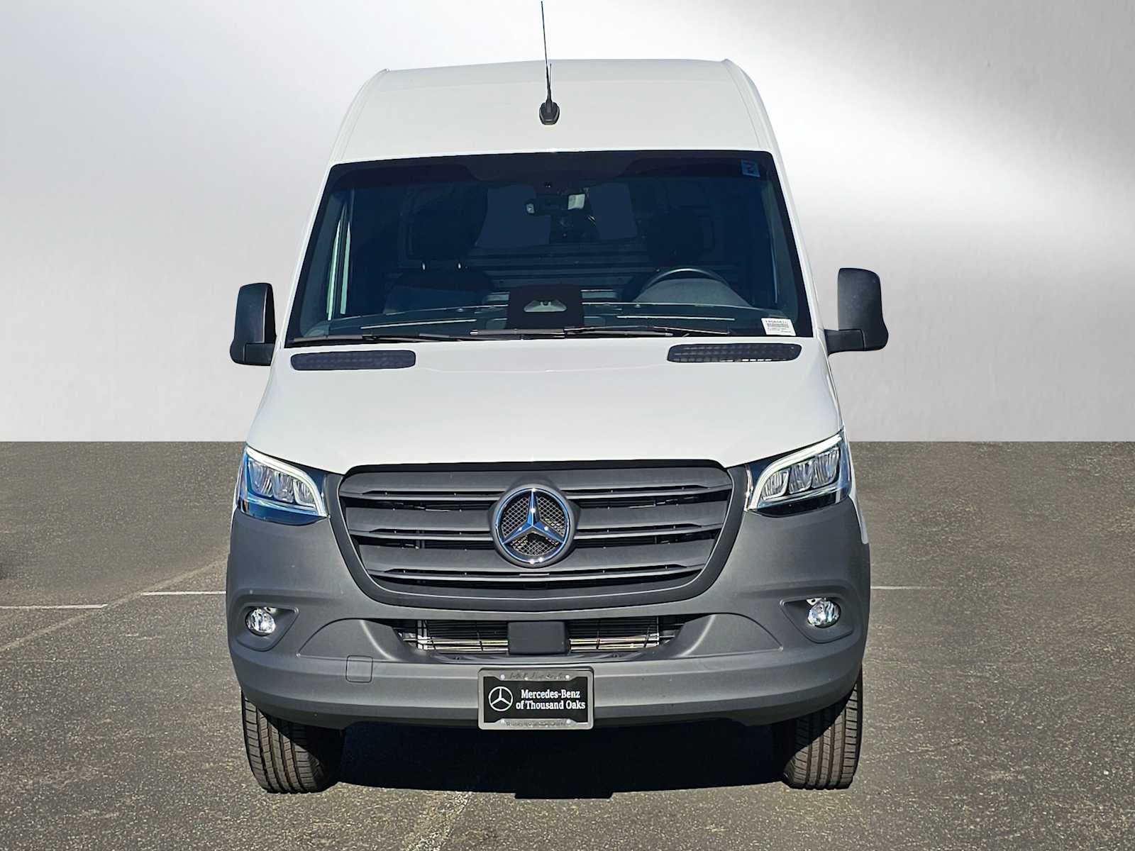 2025 Mercedes-Benz Sprinter 2500 Standard Roof I4 Diesel HO 144" RWD