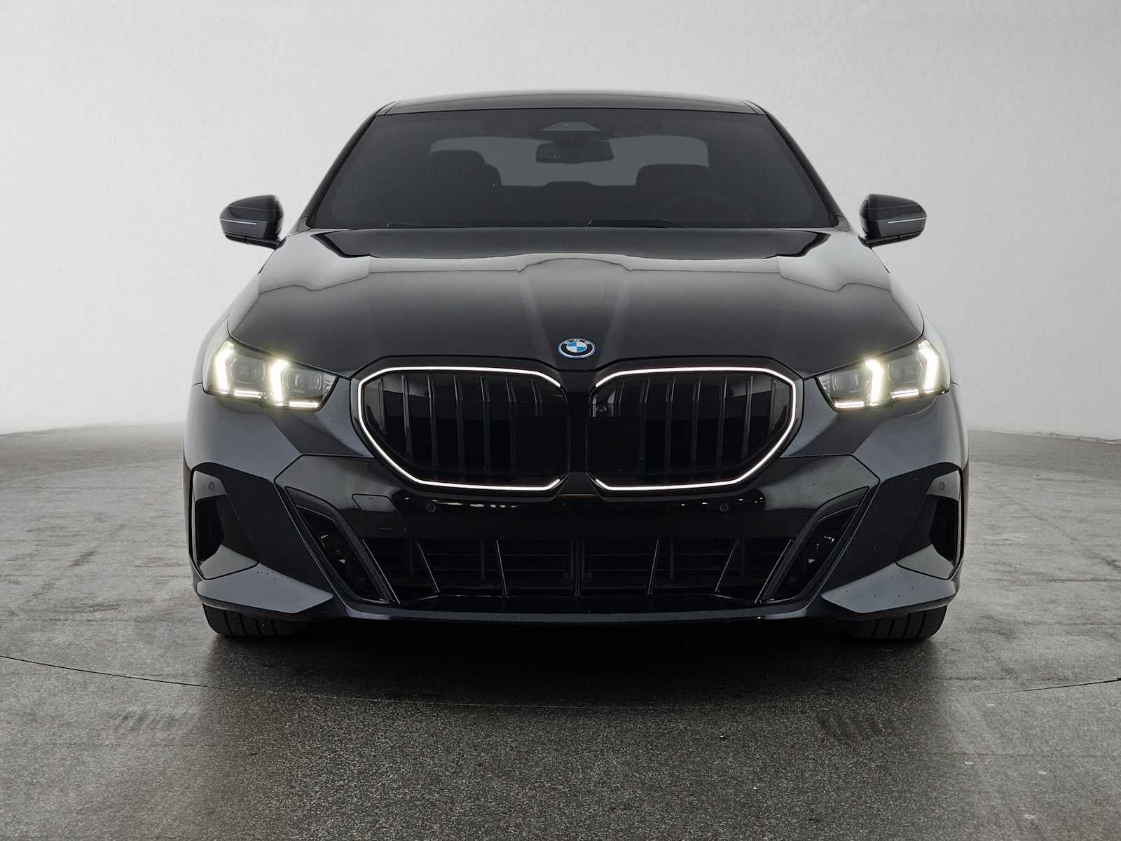 2026 BMW 550e xDrive 550e xDrive