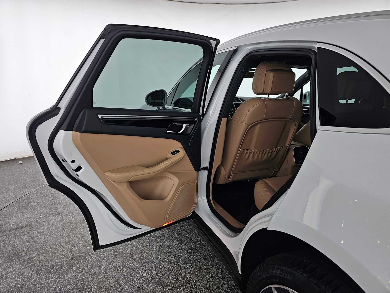 2024 Porsche Macan S