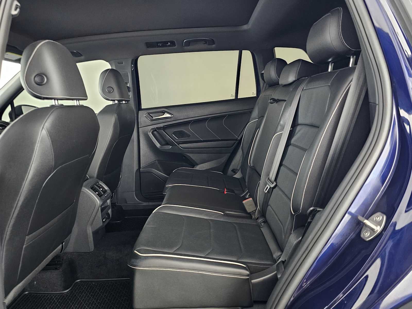 2023 Volkswagen Tiguan SEL R-Line