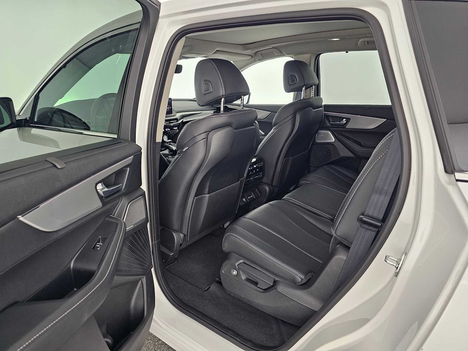 2025 Acura MDX w/Technology Package
